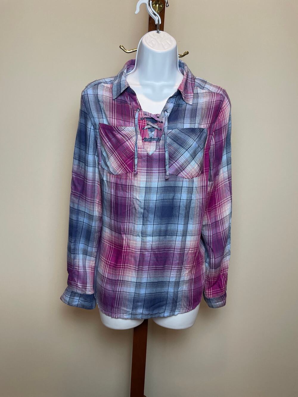 Mudd Girls Top Size 18.5 Purple Pink Navy Plaid Button Down Long Sleeve NWT